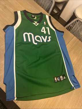 adidas Dallas‎ Mavericks Green and Blue #41 Nowwitzki size 52